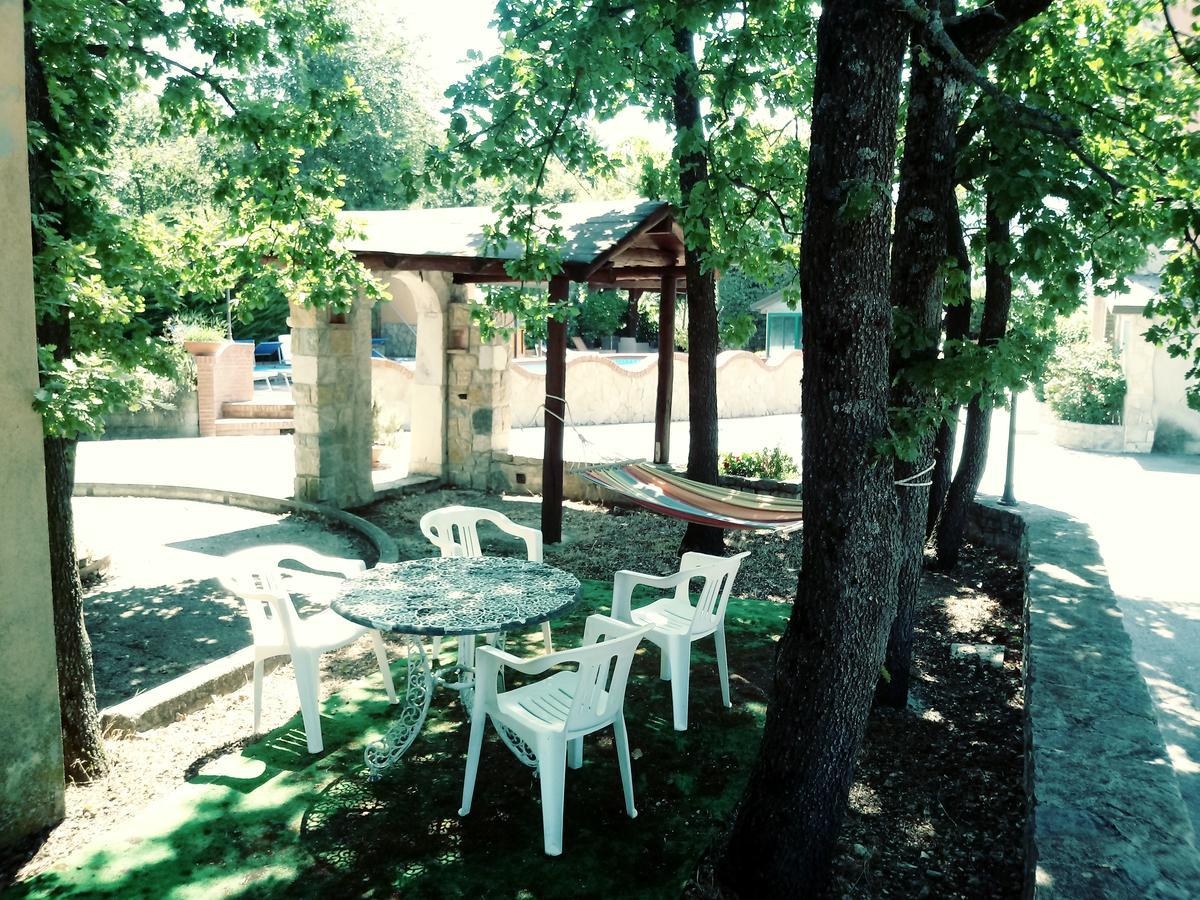 モンテッラ Parco Sogni D'Oroアパートホテル エクステリア 写真